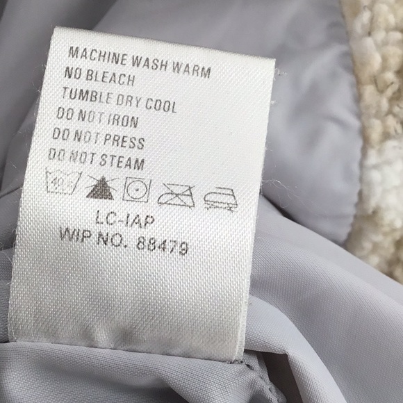 WOOLRICH Sherpa Fleece Fuzzy Snowflake Shacket - Picture 8 of 8